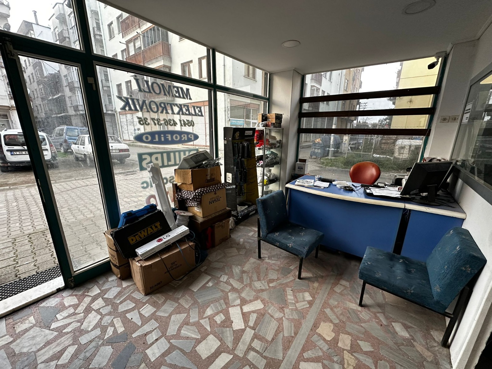 MABEL'DEN FATİH MAHALLESİ ÇARŞI MERKEZİNDE SATILIK 180 M2 DÜKKAN